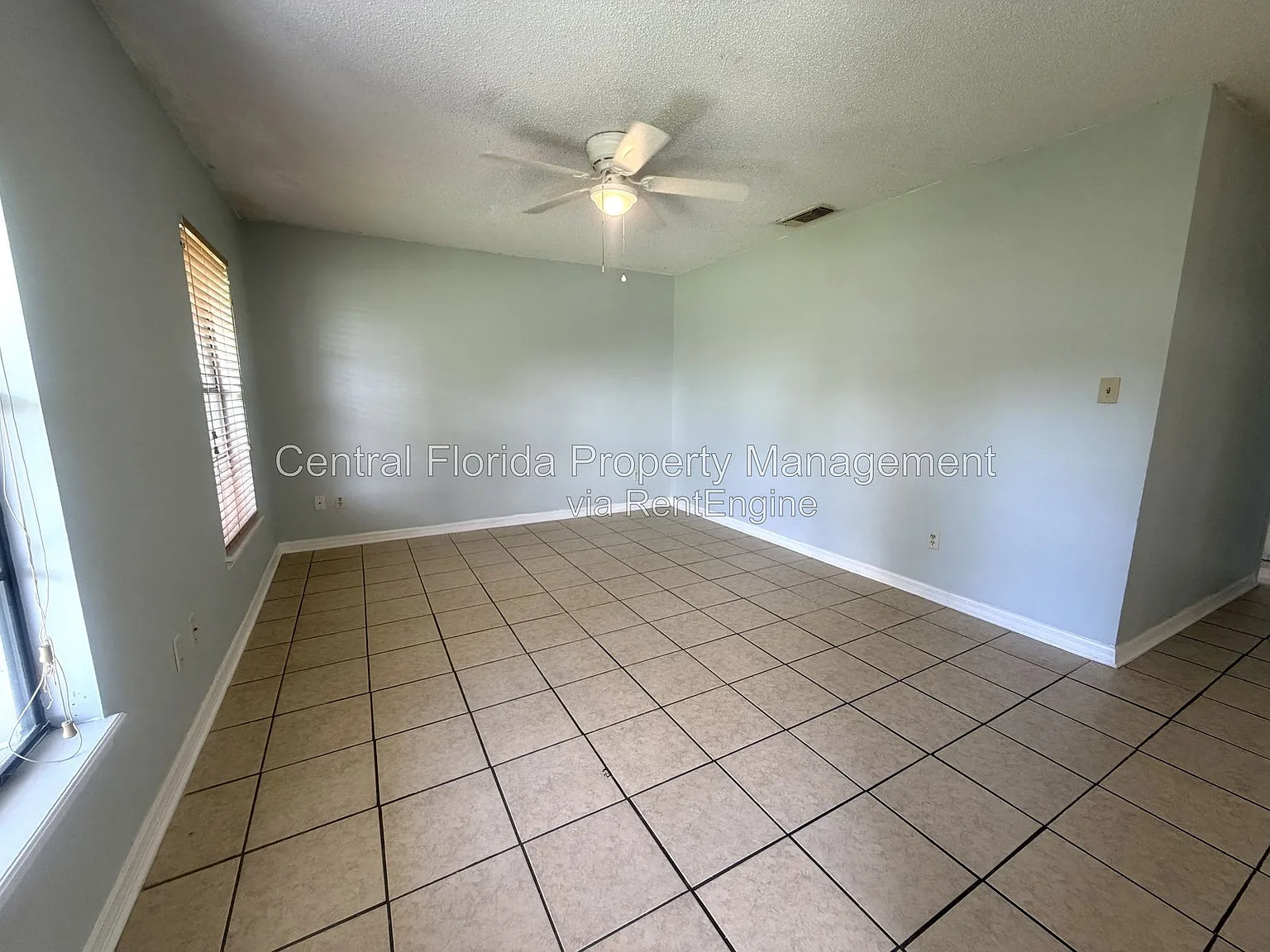 2 bed, 1.0 bath, 935 sqft, $1,499 — Photo 2