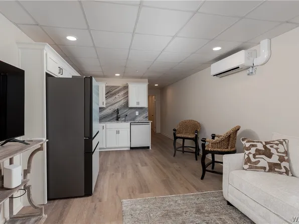 1212 12th St APT 45, Tuscaloosa, AL 35401