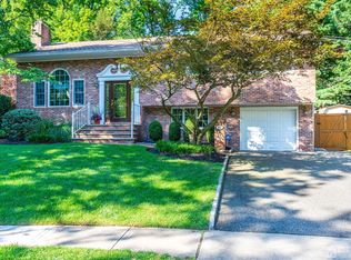 90 Concord Ave, Metuchen, NJ 08840