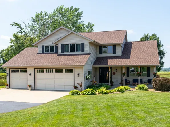 4001 Marquart Ln, Omro, WI 54963