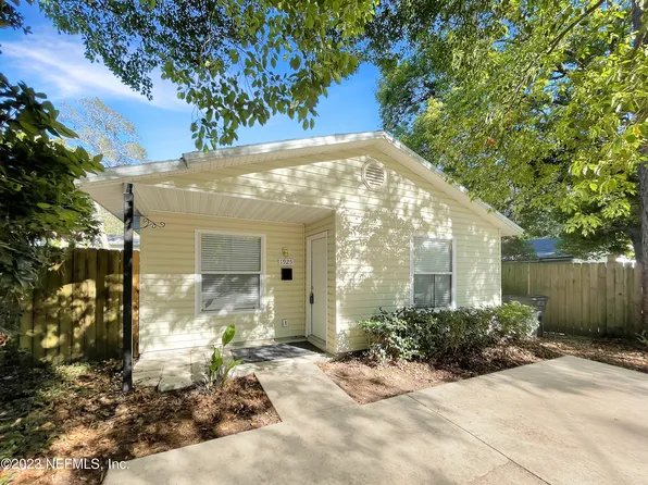 1925 FRANCIS Avenue, Atlantic Beach, FL 32233