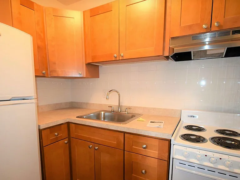 160 N Beacon St #23 — Photo 4