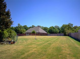 7902 E Commercial St, Broken Arrow, OK 74014