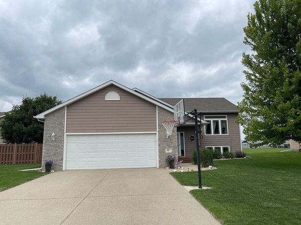 67 Cypress Dr