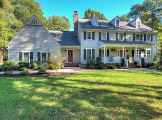 10910 Pegwell Dr, Midlothian, VA 23113