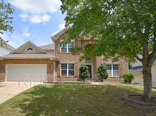 3401 Daniel Place Dr, Charlotte, NC 28213