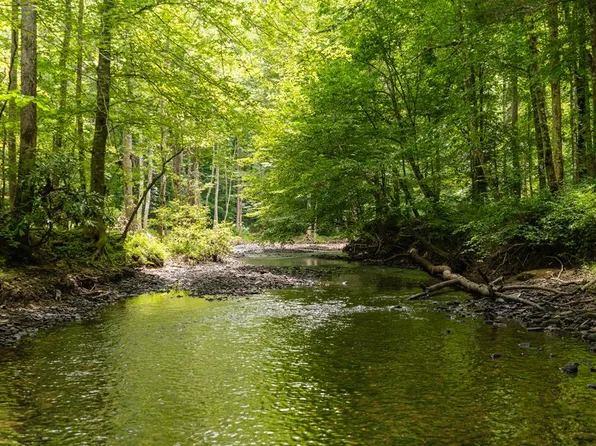 Steel Tram Ridge Ln, Crawford, TN 38554