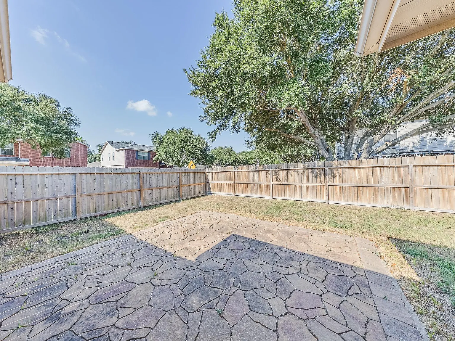 3 bed, 2.0 bath, 1510 sqft, $2,250 — Photo 4