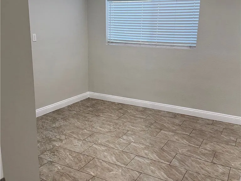2939 N Lugo Ave — Photo 12