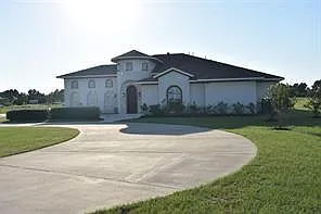 4 bed, 4.5 bath, 3795 sqft, $5,500 — Photo 3