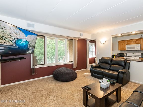 2nd image of 5140 Shadow Creek Dr Unit 8