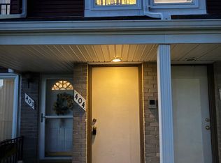 404 Sunset Ln, Saint Clair Shores, MI 48082