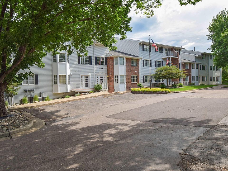 1st image of 1104 W 57th St #207A-207A-207A