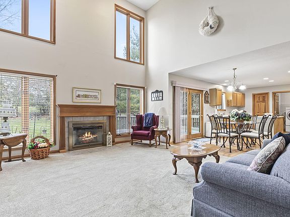4th image of 6349 Crystal Valley Dr