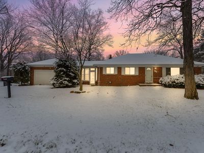 21624 Woodbury St, Clinton Township, MI, 48035