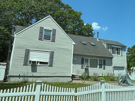 3rd image of 63 Washington Avenue