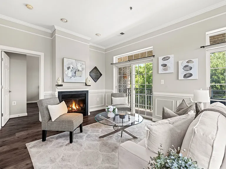 810 Belmont Bay Dr #201 — Photo 18