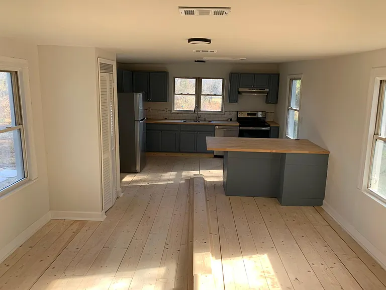 83 Brickhouse Rd — Photo 10