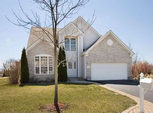 1100 N Knight Ct, Pt Barrington, IL 60010
