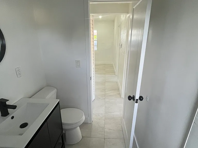1821-1825 NW 74th St #1825 — Photo 20