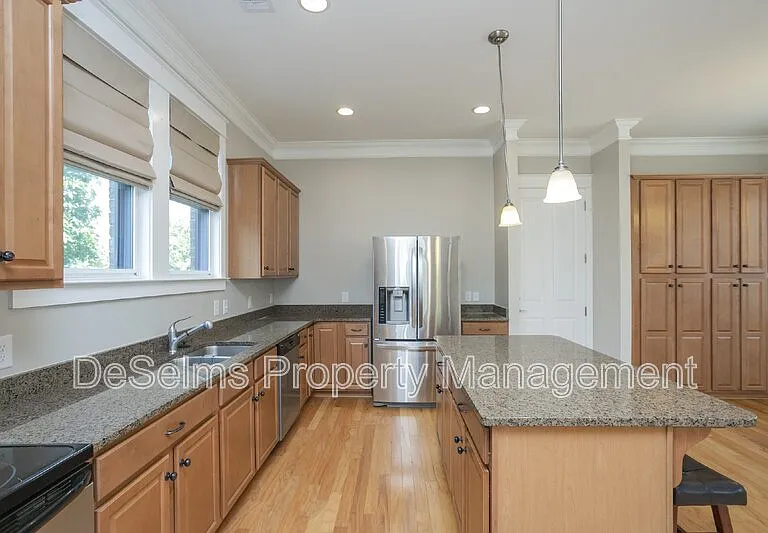 3866 Somers Ln — Photo 16