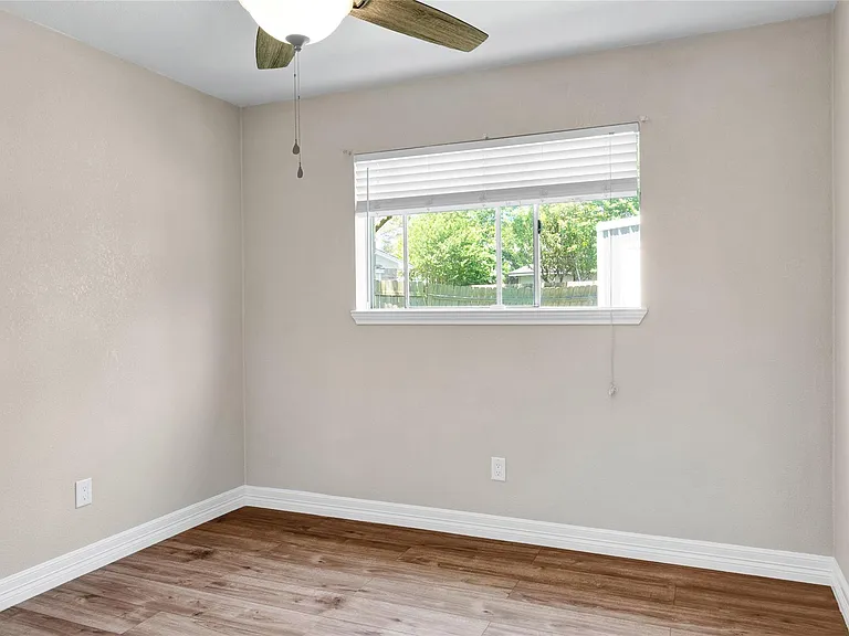 6023 Sean Ct — Photo 34