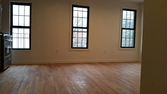 Rented by Lang Realty LLC | media 18