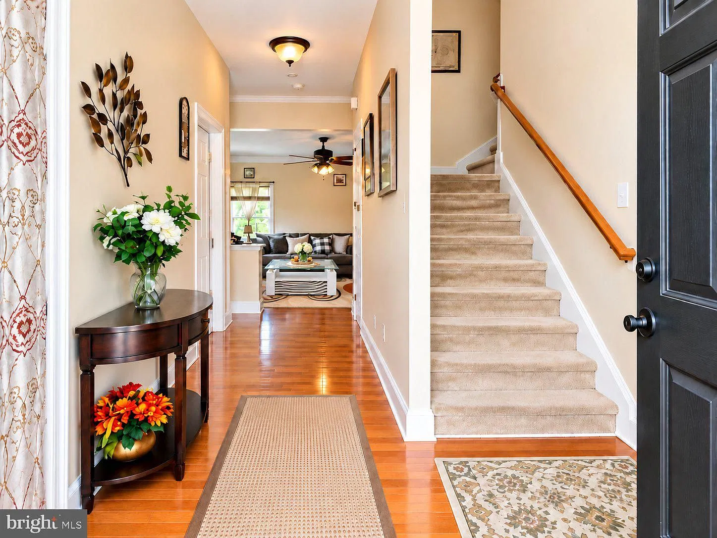 2 Story — Photo 3