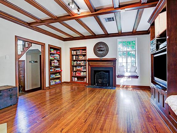4th image of 3011 Ella Lee Ln