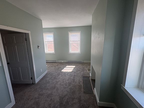 3rd image of 4710 Baptist Rd