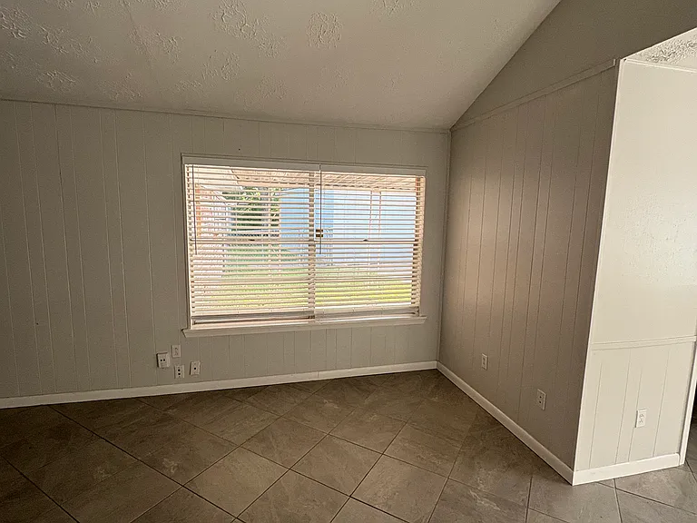 11218 Sagemeadow Ln — Photo 10