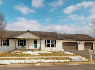 307 W Walgren Rd, Pearl City, IL 61062