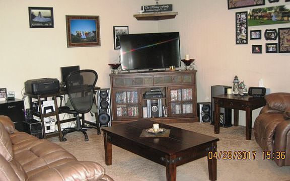 3rd image of 719 Cheyenne Ave