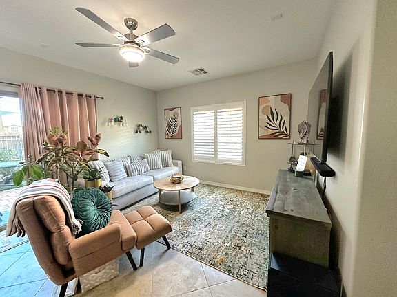 4th image of 3639 E Zachary Dr