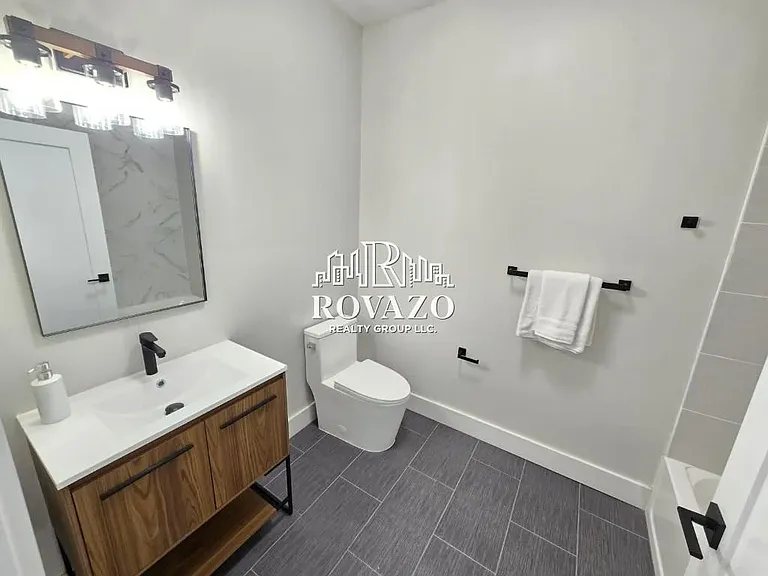 130 Ellis Ave — Photo 11