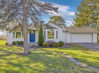 5875 N Center Rd, Saginaw, MI 48604