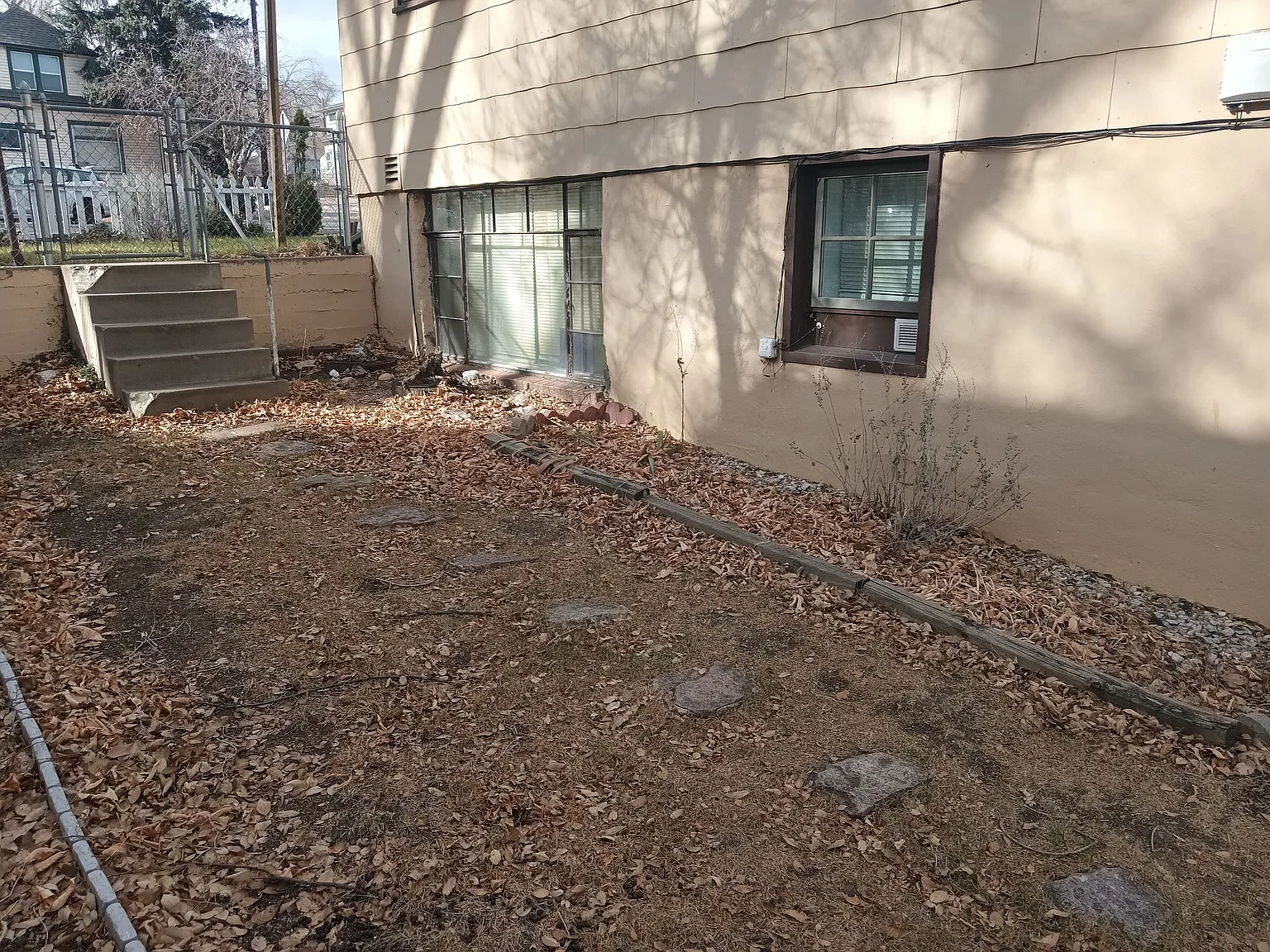 719 N Walnut St — Photo 3