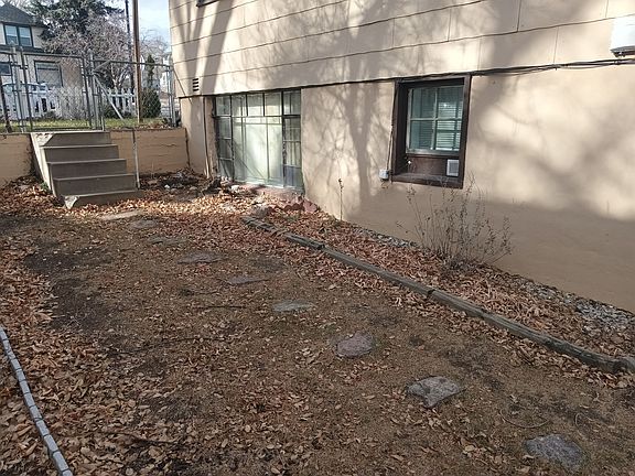 4th image of 719 N Walnut St