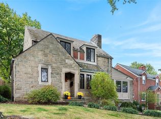 1016 Avacoll Dr, Pittsburgh, PA 15220