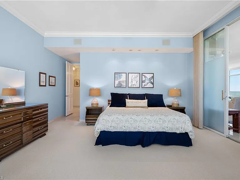 7515 Pelican Bay Blvd #Penthouse D — Photo 23
