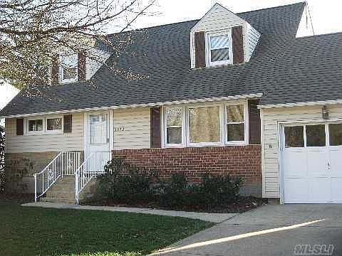 1st image of 3872 Franklin Ave