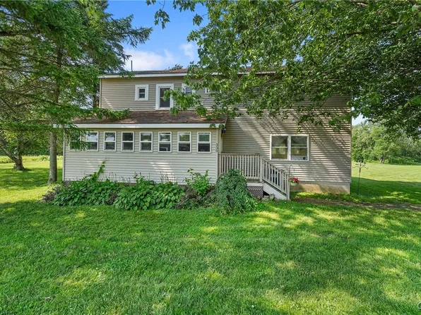 330 County Route 1, Oswego, NY 13126