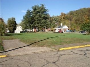29 Wheeling Ave, Glen Dale, WV