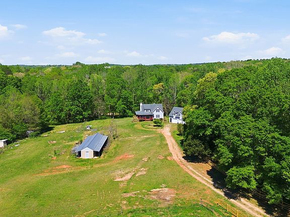 3rd image of 637 Wrights Mill Rd