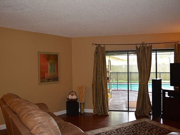 3rd image of 4010 Boatman Ave