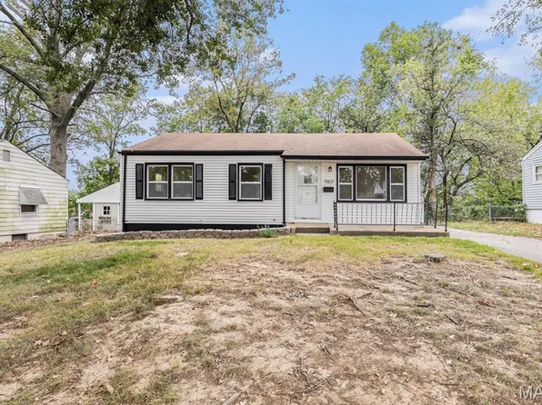 9807 Eastdell Dr, Saint Louis, MO 63136