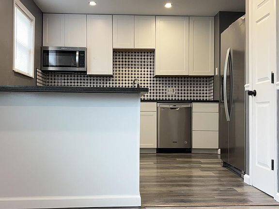 4th image of 11478 Oxfordshire Ln