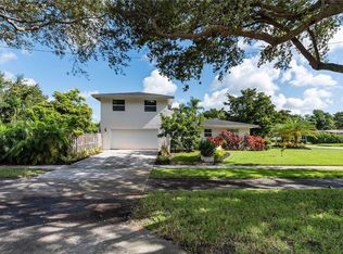 801 Oleander Dr, Plantation, FL 33317