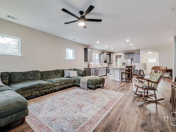 5th image of 32 Appleton Court