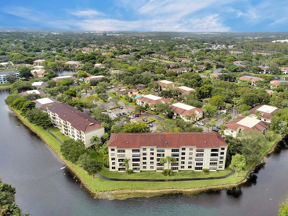 1st image of 2907 Carambola Circle #102